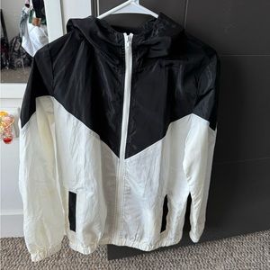 black and white wind breaker/rain jacket